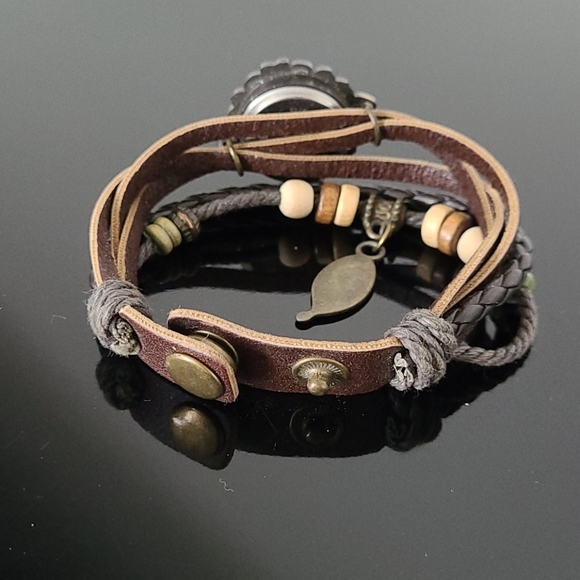 Women's watch - Picture 3 of 3